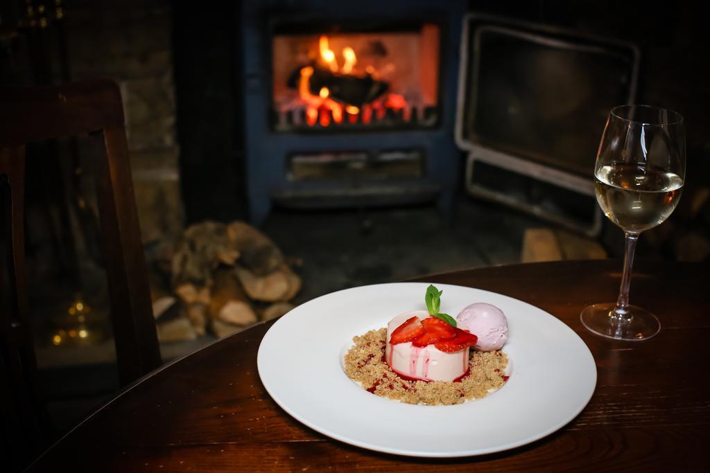 The Plough Inn & Restaurant Congleton Kültér fotó